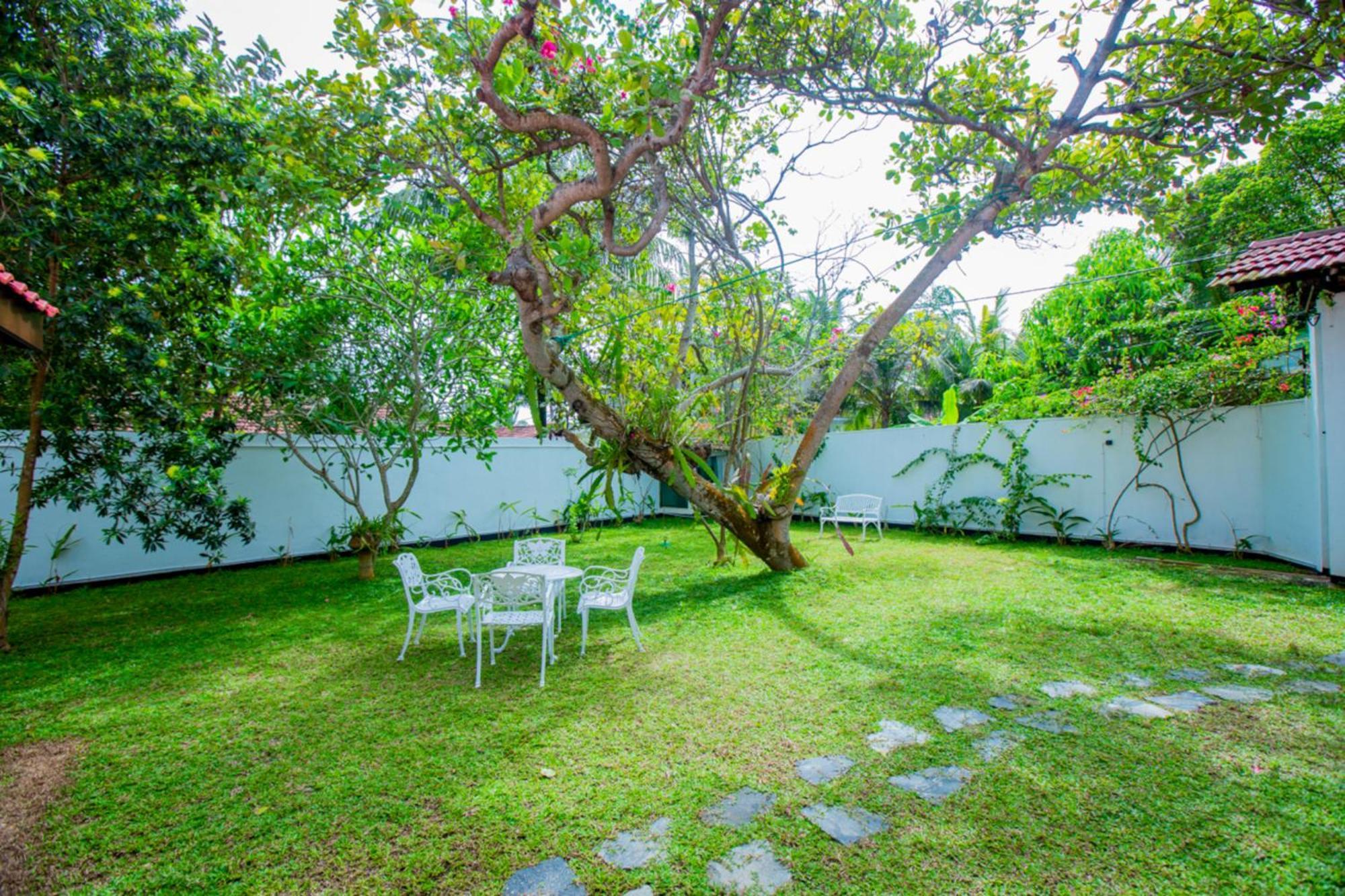 Nibbana Mirissa Hotel エクステリア 写真